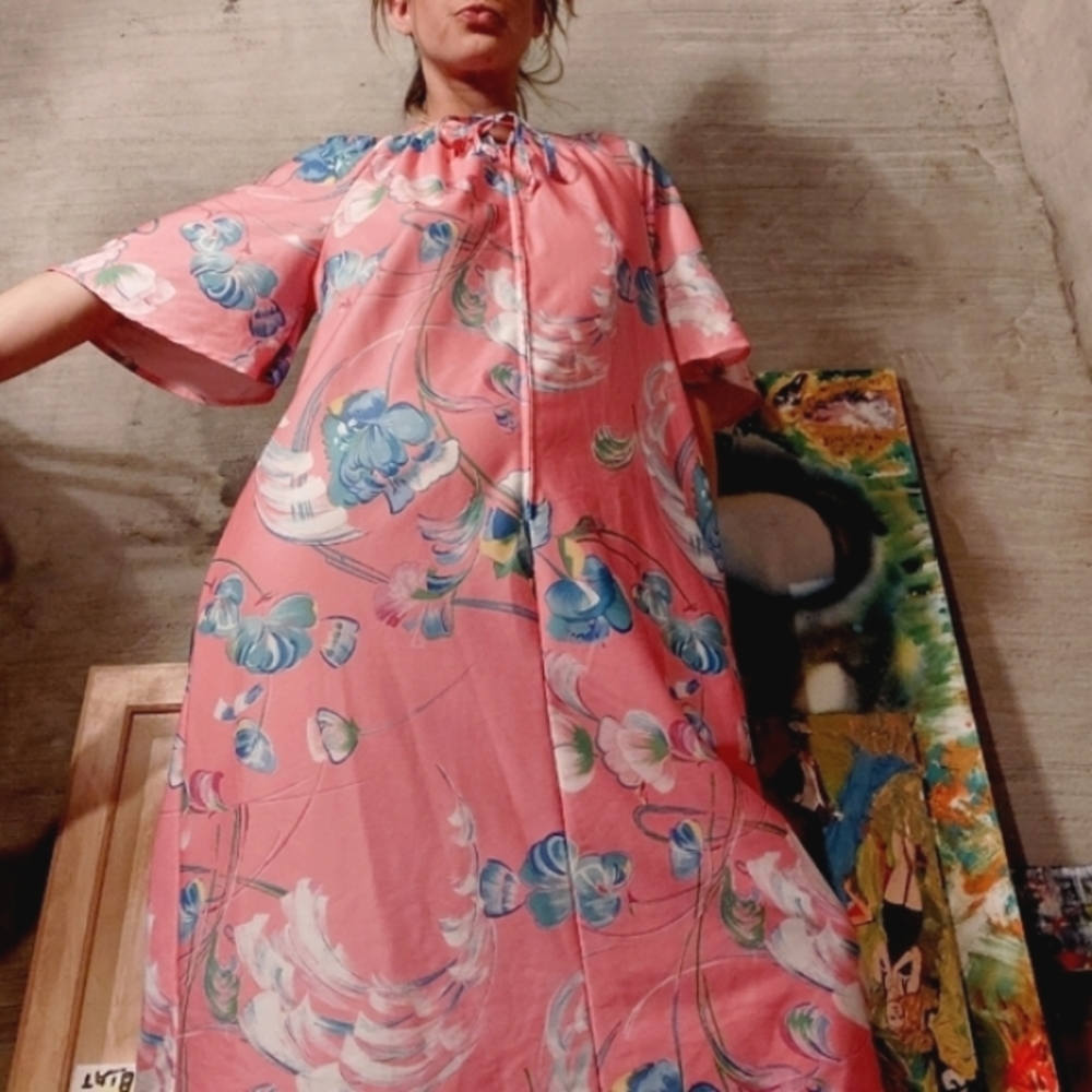 1970's Psychedelic Floral Housedress ~ Robe ~ Lou… - image 3
